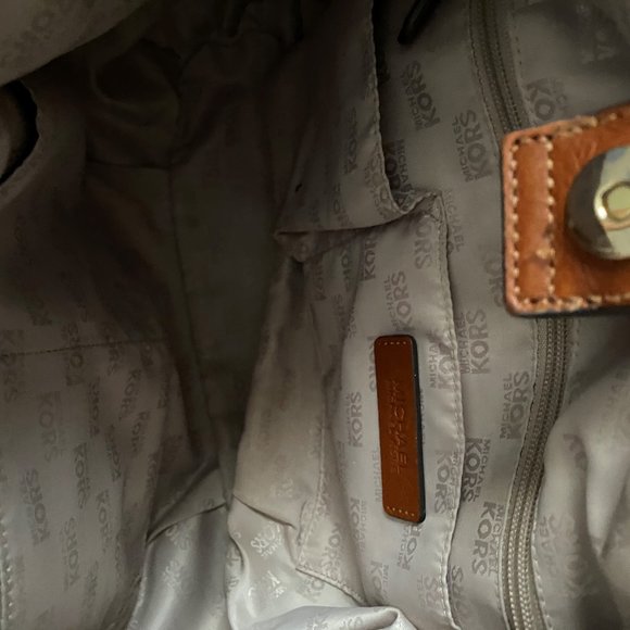 White and brown Michael Kors Handbag - Picture 3 of 3